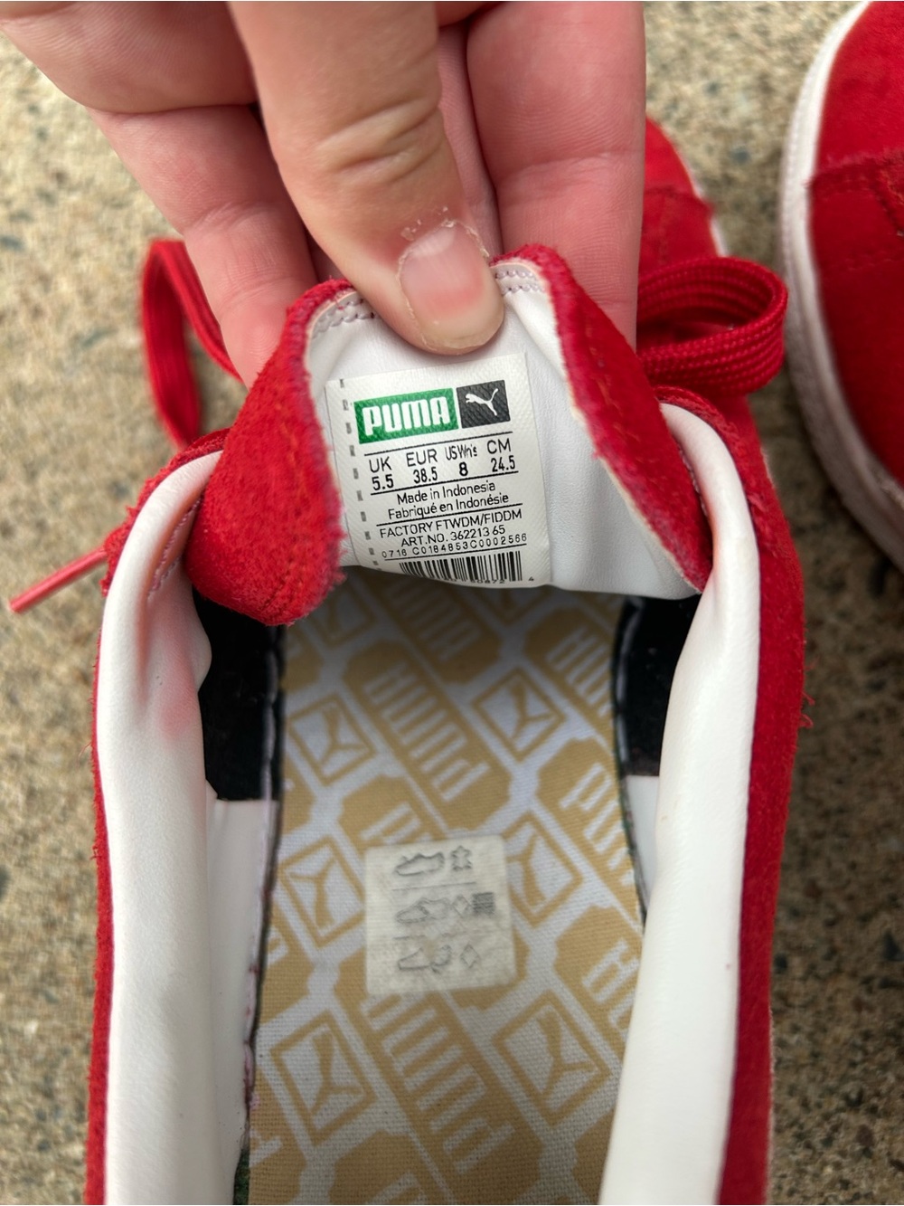 PUMA Suede Classic Women's Sneakers in Red - Picture 3 of 6